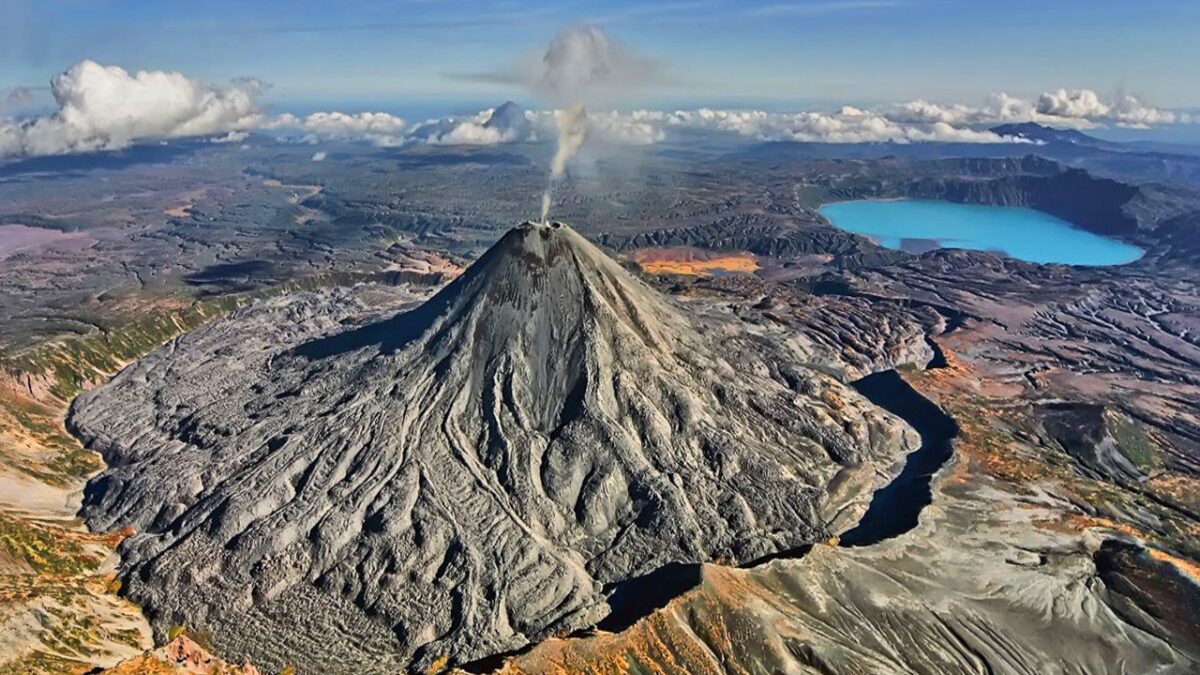 вулкан карымский вертолетные экскурсии